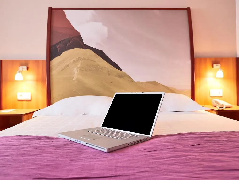 Kyriad Clermont-Ferrand-Sud - La Pardieu Hotel Clermont-Ferrand